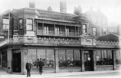 Gallop-ships-chandler.-1911.